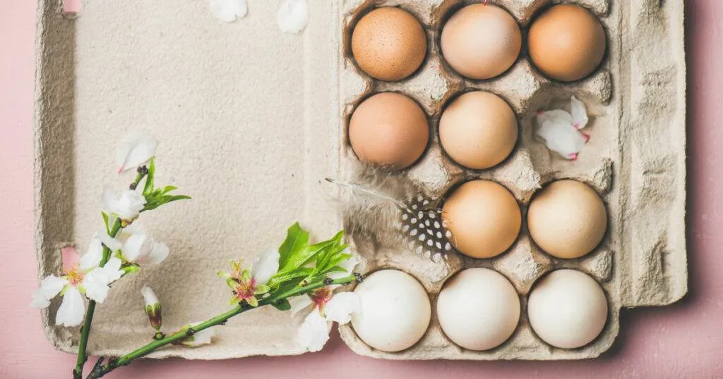 How Long Can Eggs Sit Out At Room Temperature? Easy Cooking Secret